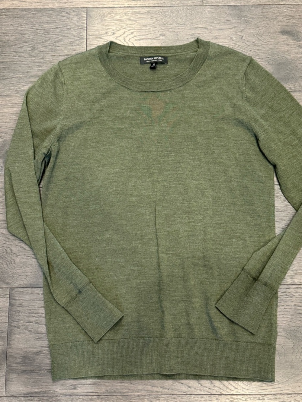 Banana Republic Women’s Olive green Crewneck Pullover Sweater